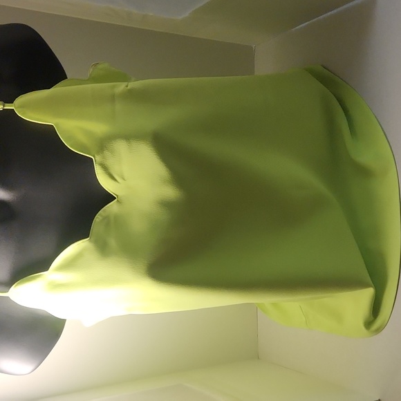 J. Crew Scalloped Shell, Size 4 Measures M-L - Picture 3 of 8